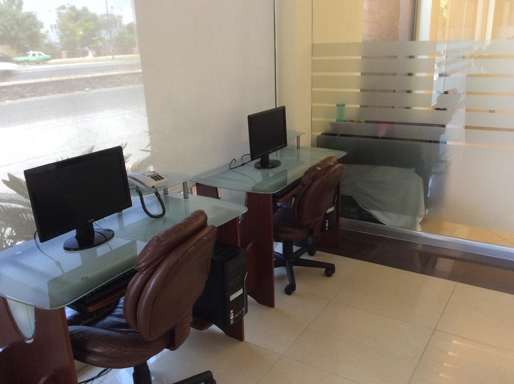 Hotel Soleil Business Class Celaya Exterior foto