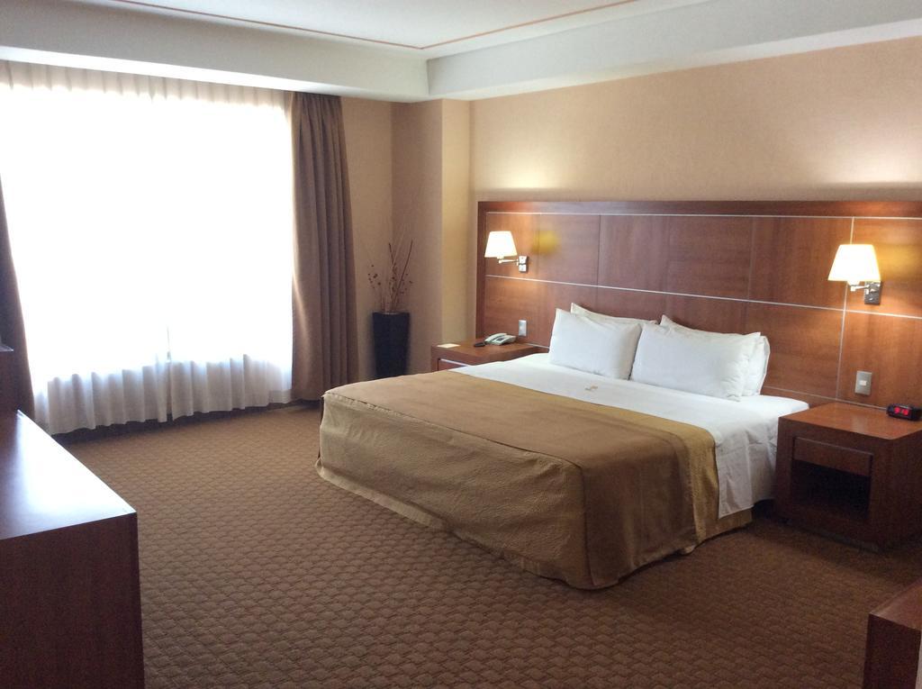 Hotel Soleil Business Class Celaya Zimmer foto