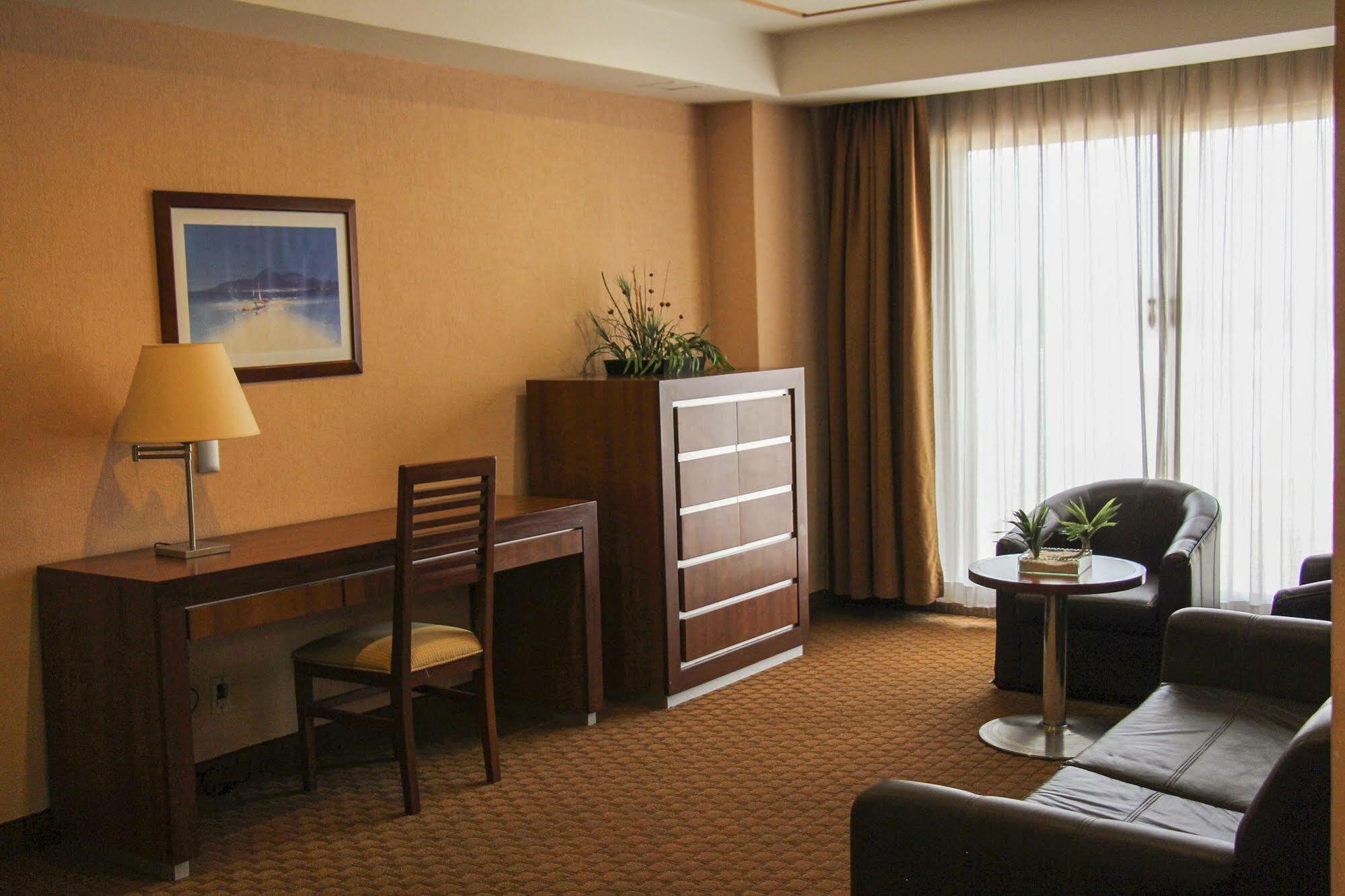 Hotel Soleil Business Class Celaya Exterior foto